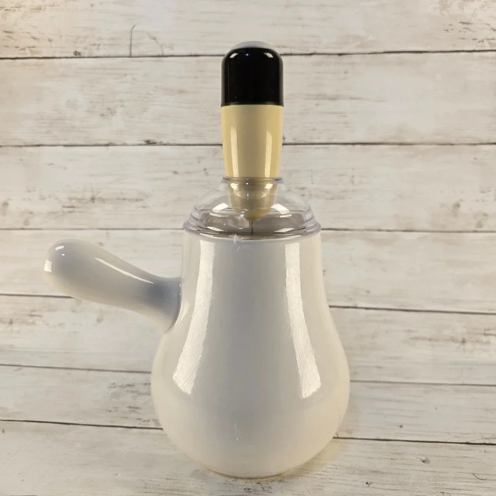 Williams-Sonoma Bonjour Hot Chocolate Ceramic Pitcher and Frother Set White